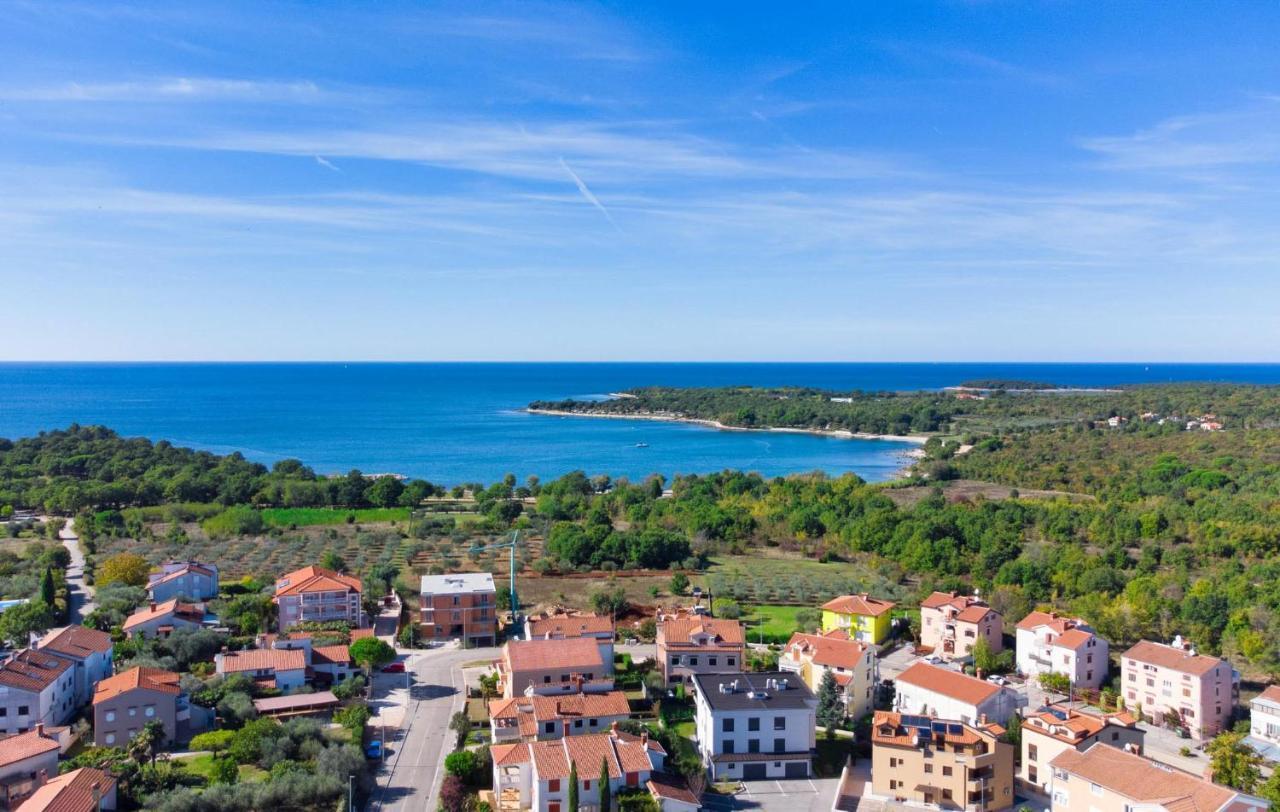 Mirko Apartment Porec Exterior photo