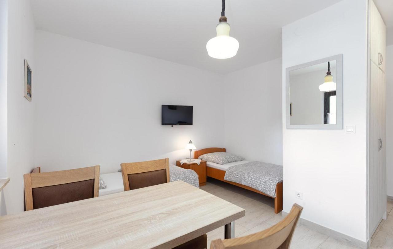 Mirko Apartment Porec Exterior photo