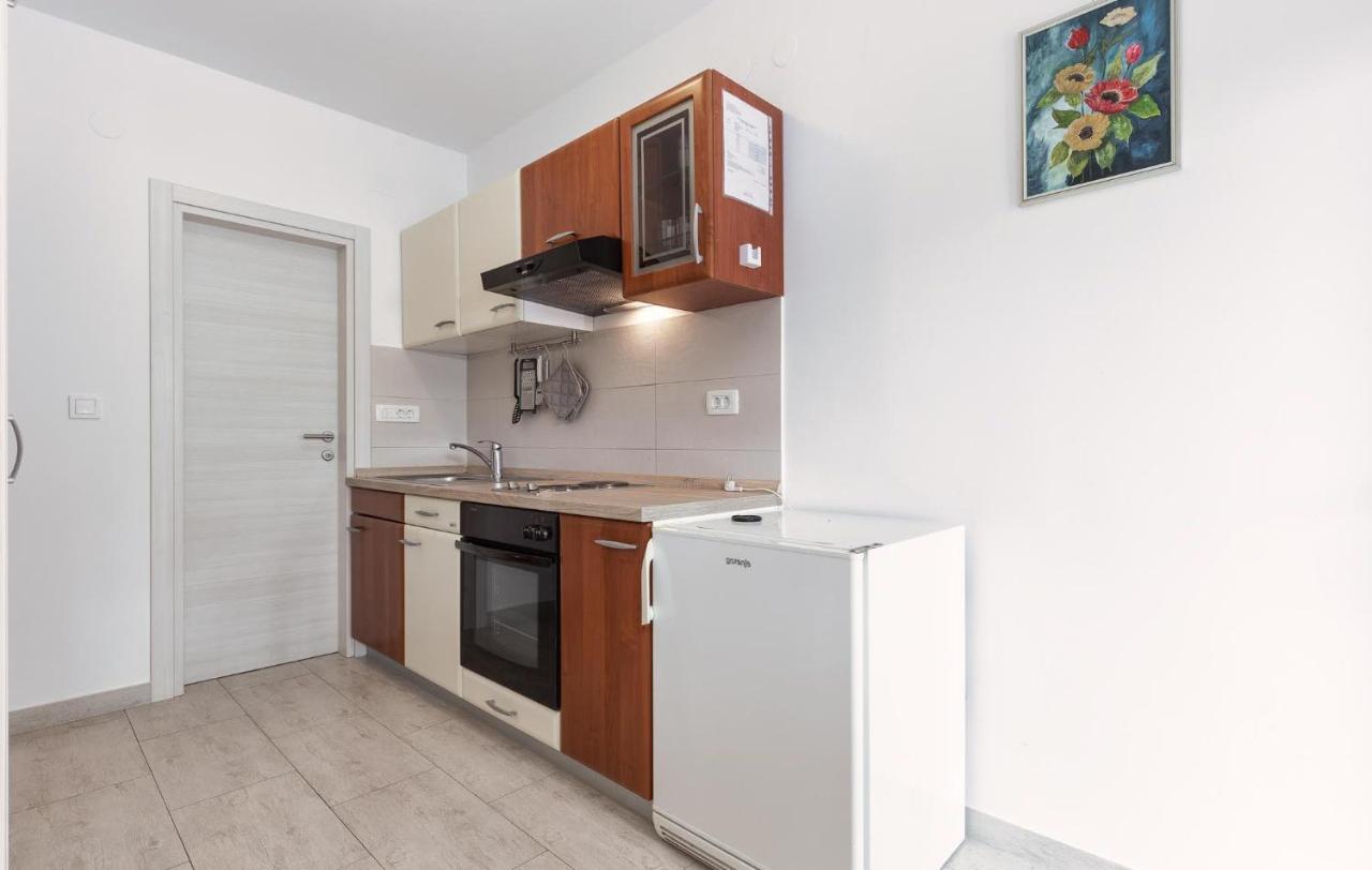 Mirko Apartment Porec Exterior photo