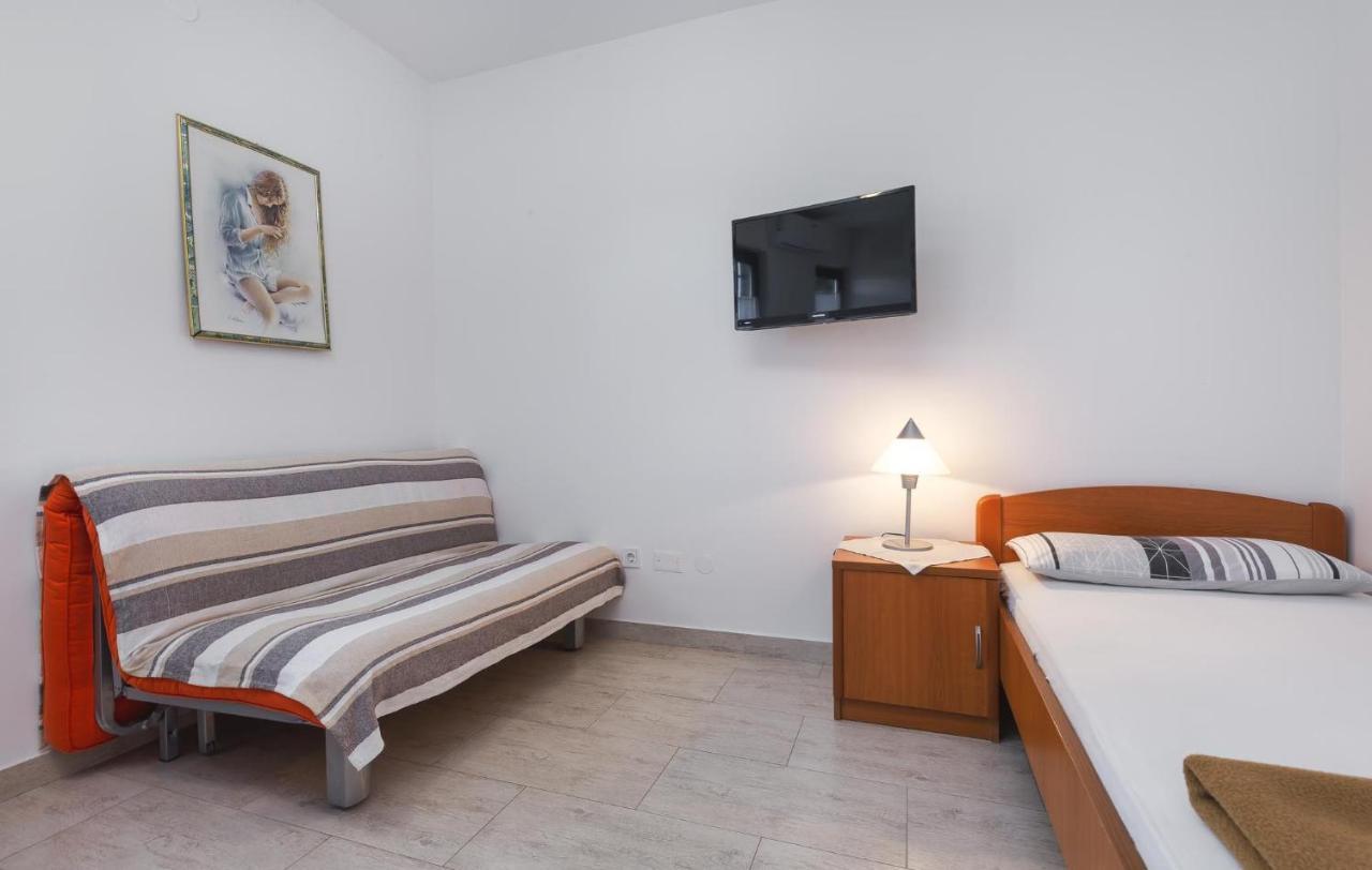 Mirko Apartment Porec Exterior photo