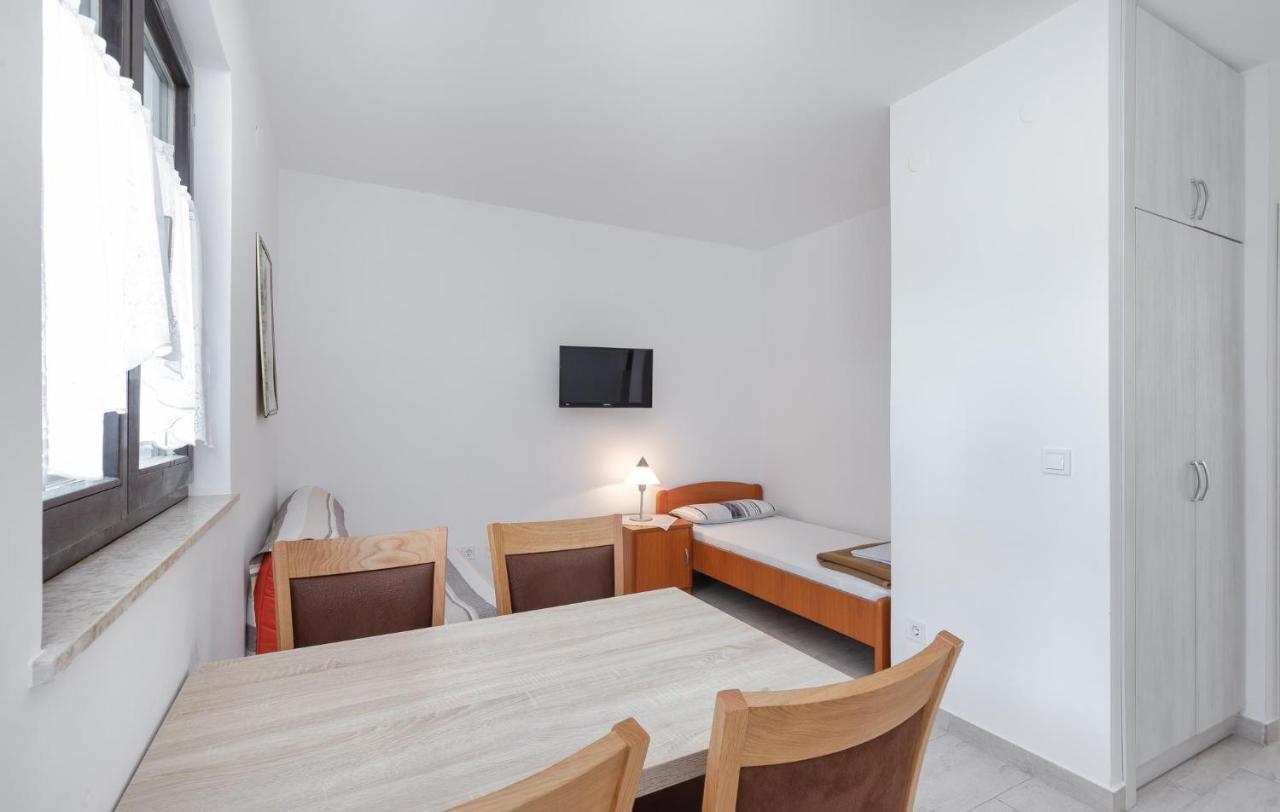 Mirko Apartment Porec Exterior photo