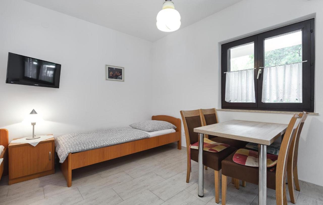 Mirko Apartment Porec Exterior photo