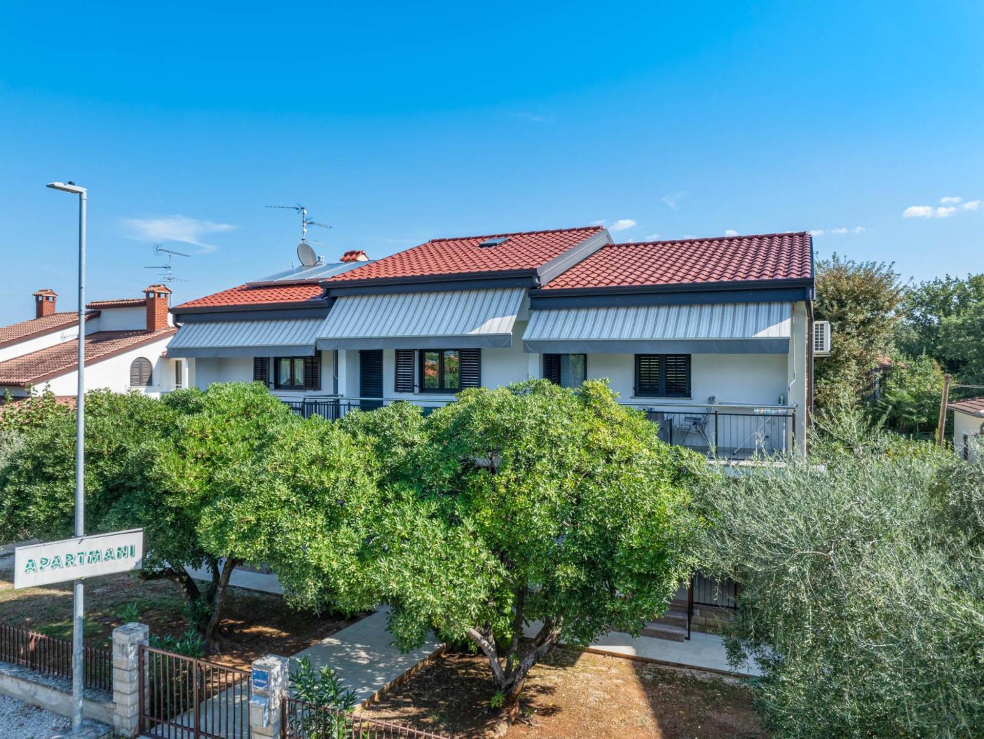 Mirko Apartment Porec Exterior photo